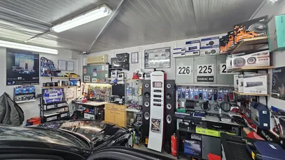 D.P. Auto Hi-Fi