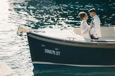 Go Indigo Tours - Wedding Boat Split