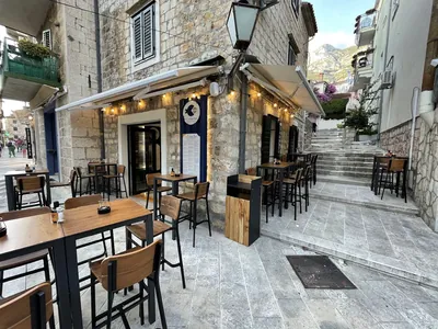 Fish Delish Makarska