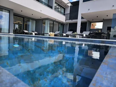 Villa Pavuža