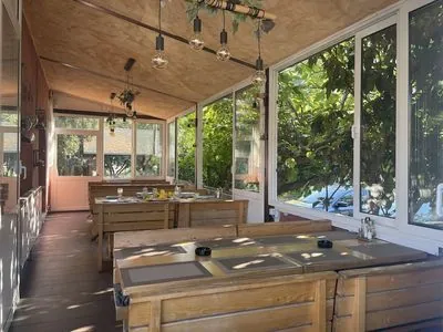 Restoran Urnebes