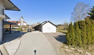 Prevozi z Avtodvigali Edvard Juhant s.p.